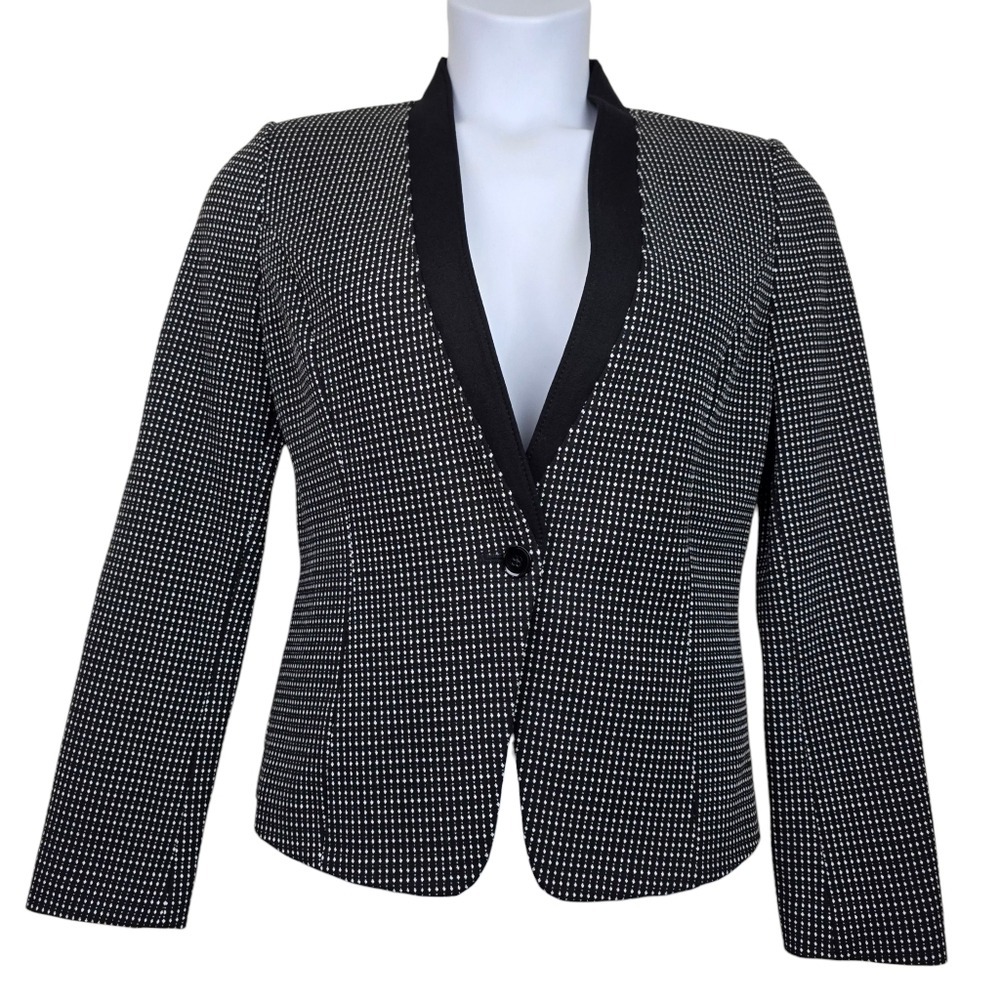 White House Black Market Womens Black Single Button Blazer Size 6 NWT